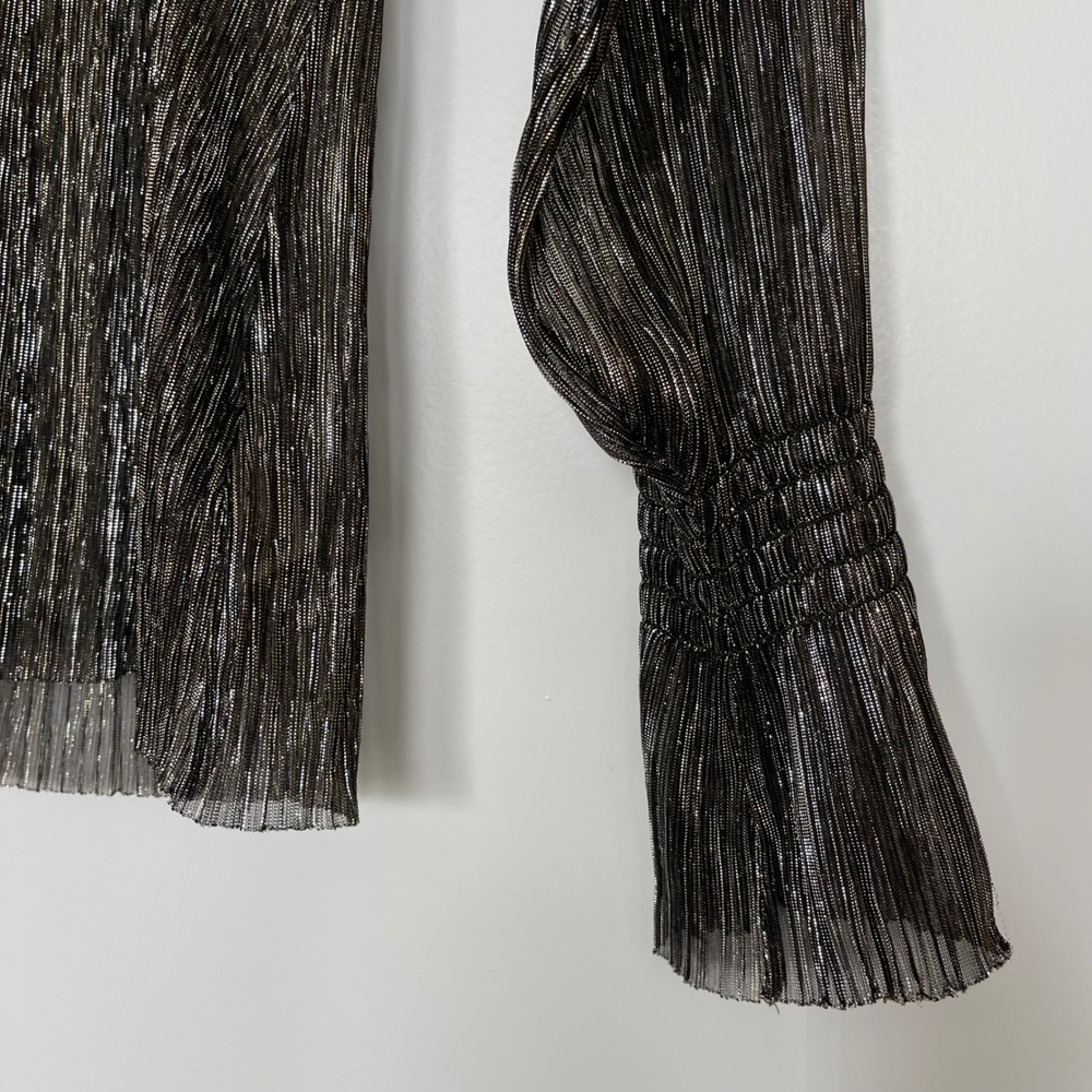 L'AGENCE Paola Blouse XS Gold Black Metallic Sheer Pleated Mock Neck Sexy Chic - Picture 10 of 16